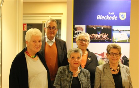 Der in 2021 neu gewählte Seniorenbeirat: v.l. Erika Tipke, Lucas Jockel, Erika Warstedt, Frauke Sieder, Jutta Ossenkopp
